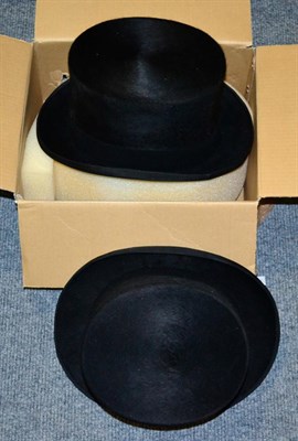 Lot 1021 - Modern new Christy's London black melusine top hat, labelled size 7.5, 13cm high (2)