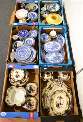 Lot 1044 - A quantity of china, blue and white Willow, Losol ware etc (six boxes)