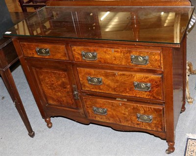 Lot 1233 - A mahogany sideboard of small proportions