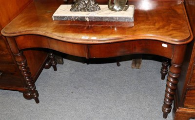 Lot 1262 - A Victorian mahogany wash stand