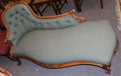 Lot 1271 - A Victorian mahogany chaise longue