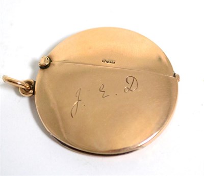 Lot 85 - A 9 carat gold circular vesta case, 4.2cm in diameter, monogrammed
