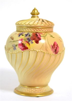 Lot 112 - Royal Worcester china blush ivory pot pourri jar and cover, shape no. 1720, date coded for 1904