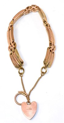 Lot 94 - An expanding gate link bracelet, with a 9 carat gold padlock clasp, length 16cm