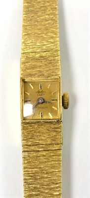 Lot 96 - A lady's wristwatch stamped '14k'