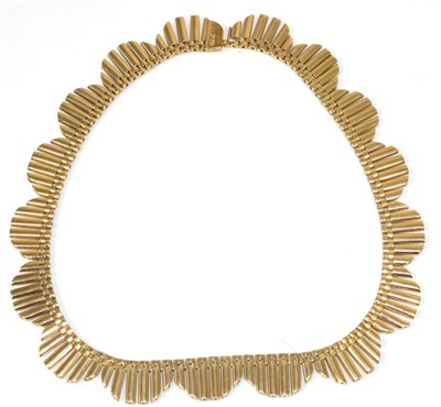 Lot 225 - A 9 carat gold fringe necklace, of groups of graduated textured and bright polished bar links,...