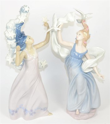 Lot 323 - Two Lladro figural groups 'Milky Way' and 'Horizons', both boxed (2)