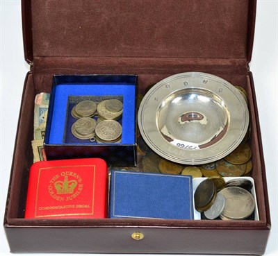 Lot 361 - A small silver Armada dish; together with a large quantity of assorted coins and banknotes