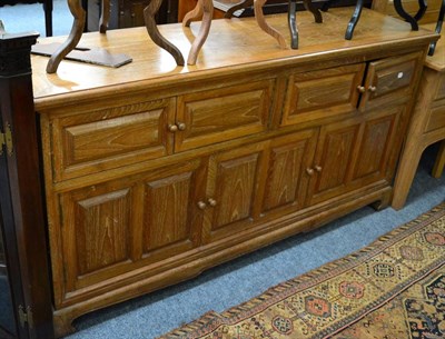 Lot 1214 - An oak dresser base