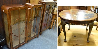 Lot 1228 - Two 1920s/30s chinoiserie display cabinets and a matching low circular occasional table (3)