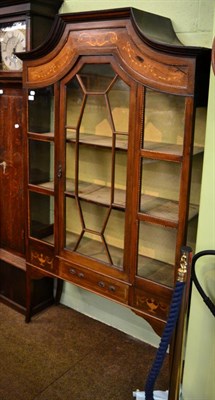 Lot 1404 - An Edwardian inlaid mahogany display cabinet