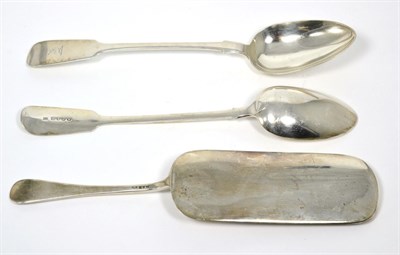 Lot 16 - ~ A silver crumb scoop and a pair of serving spoons
