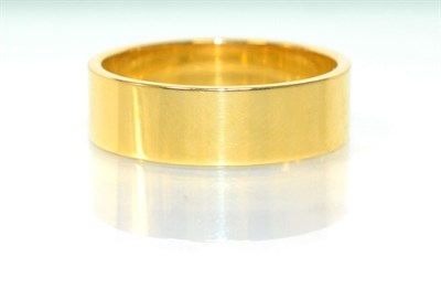 Lot 175 - A 18 carat gold band ring, finger size Y1/2