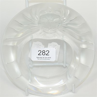 Lot 282 - A modern Lalique frosted glass tete de Lion ashtray, signed Lalique France, 15cm