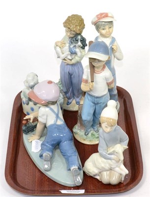 Lot 335 - Six Lladro figures and models