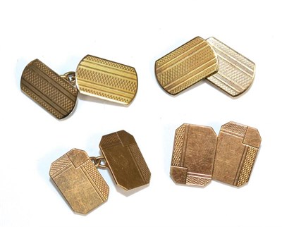 Lot 371 - Two pairs of 9 carat gold cuff links