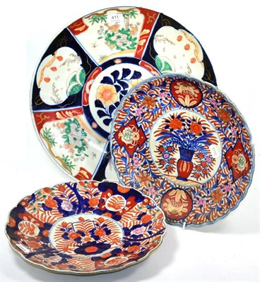 Lot 411 - A large Japanese Imari charger, together with two smaller, Meiji period (3)