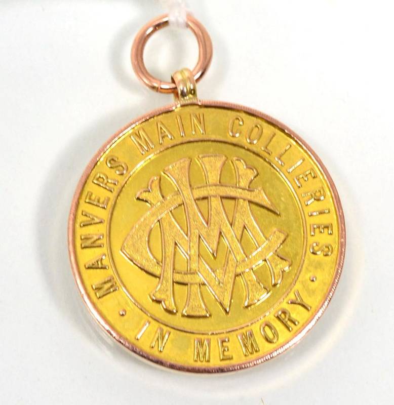 Lot 95 - A 9 carat gold commemorative World War I medal for William Battye