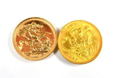 Lot 131 - A Victorian half sovereign dated 1897 and an Elizabeth II half sovereign dated 2003 (2)