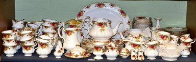Lot 170 - A quantity of Royal Albert Old Country Roses tea, coffee and dinner wares