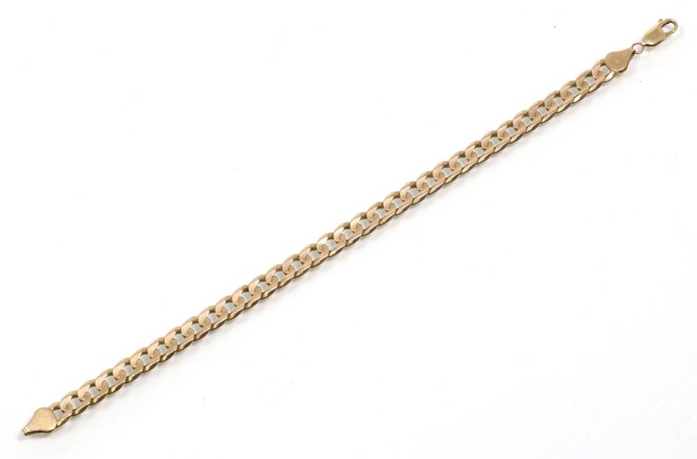 Lot 311 - A 9 carat gold cuban link chain bracelet, length 23cm