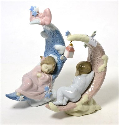 Lot 305 - Two lladro figures, 'Heavenly Slumber' and 'Heaven's Lullaby'