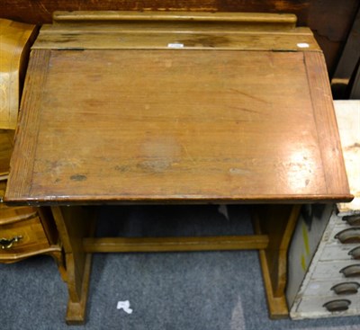 Lot 1186 - A pitch pine desk