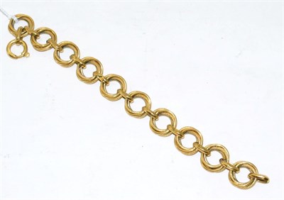 Lot 61 - A linked bracelet with the clasp stamped on a plaque '750'