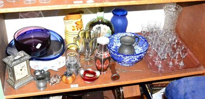 Lot 158 - A shelf of assorted ceramics and glassware
