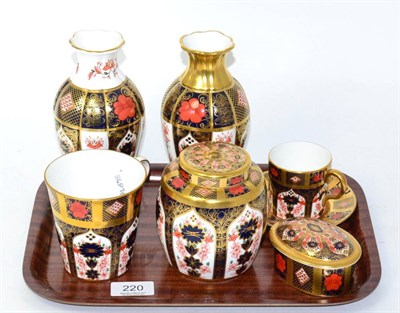 Lot 220 - A collection of  Royal Crown Derby 'Old Imari' pattern wares (7)