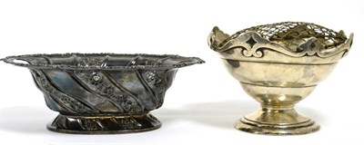 Lot 32 - A silver rose bowl, Walker & Hall, 1899; and a silver oval pedestal bowl London, 1891, 15.7ozt (2)