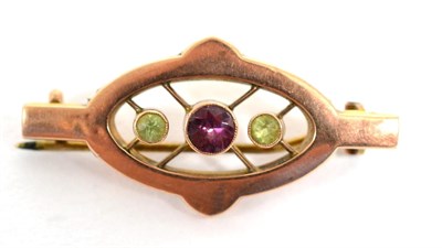 Lot 221 - A Murrle Bennet & Co gem set brooch, stamped '9CT'