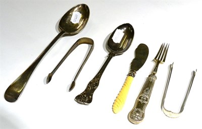 Lot 317 - A silver Old English pattern basting spoon, 1902, a Queen's pattern table spoon, Chawner, &...