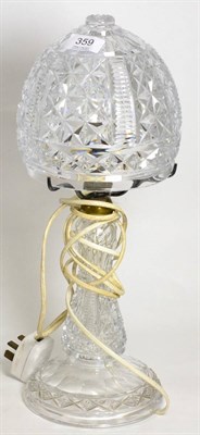 Lot 359 - An Edwardian cut glass mushroom table lamp