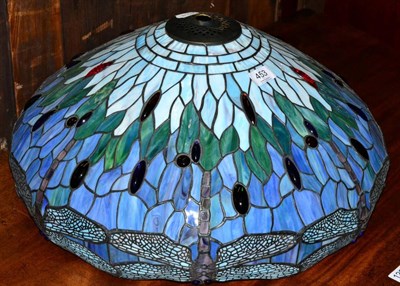 Lot 453 - Tiffany style lamp shade