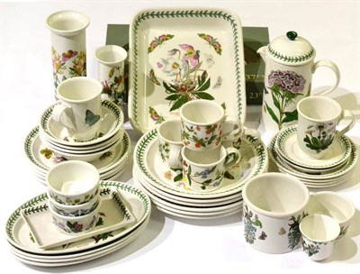 Lot 1045 - A group of Portmeirion ";Botanical Garden"; wares mostly dinner/tea (two boxes)