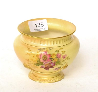 Lot 136 - Royal Worcester blush ivory vase, 1735