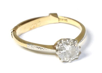 Lot 176 - A solitaire diamond ring, estimated diamond weight 1.00 carat approximately