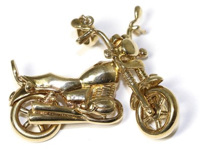 Lot 183 - A 9 carat gold motorbike pendant