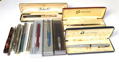 Lot 190 - Collection of fountain and other pens and pencils, including one with a gold nib