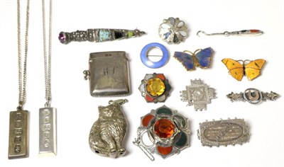 Lot 319 - A silver vesta, silver and enamelled silver brooches and Scottish brooches