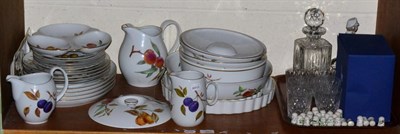 Lot 361 - A Royal Worcester Evesham pattern part dinner service; Lladro figure; Franklin porcelain...