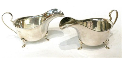 Lot 482 - A pair of silver sauce boats, Birminham 1925, 16cm long 7ozt (2)