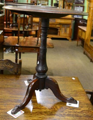 Lot 1275 - A mahogany tripod table