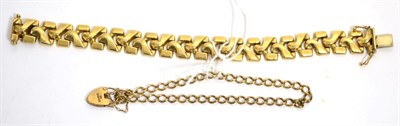 Lot 4 - Two 9ct gold bracelets