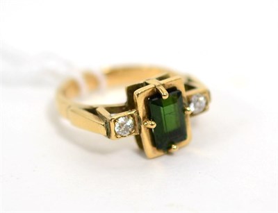 Lot 9 - A green tourmaline and diamond ring, stamped '18ct'