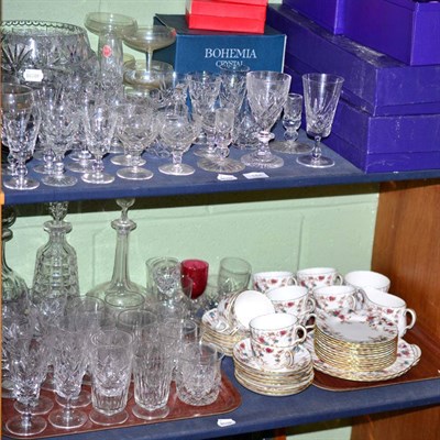 Lot 184 - A group of glassware including Edinburgh crystal tumblers and wines (boxed), other drinking glasses