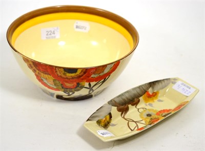 Lot 224 - A Clarice Cliff Bizzare pottery bowl and a similar shaped rectangular dish