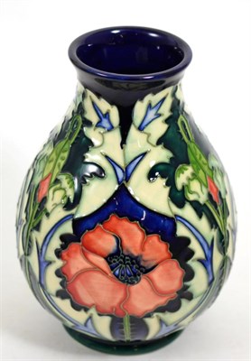 Lot 257 - A modern Moorcroft ";Poppy"; pattern vase, 19cm (boxed)