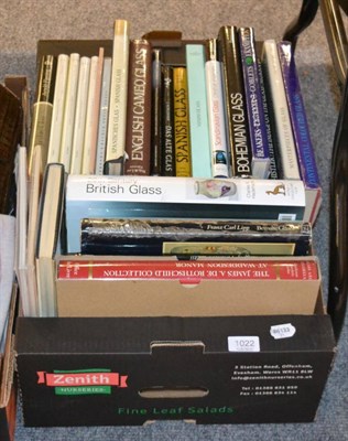 Lot 1022 - A box of antique reference books